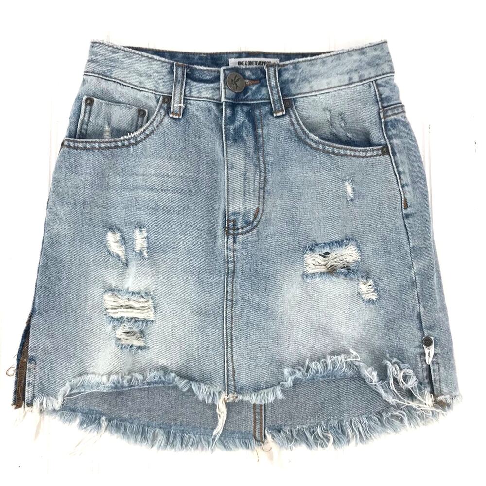 One X OneTeaspoon Light Wash Distressed Curved Hem Denim Mini Skirt 24